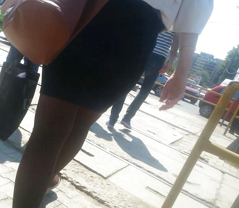 12P Spy sexy mature feet and nylon romanian