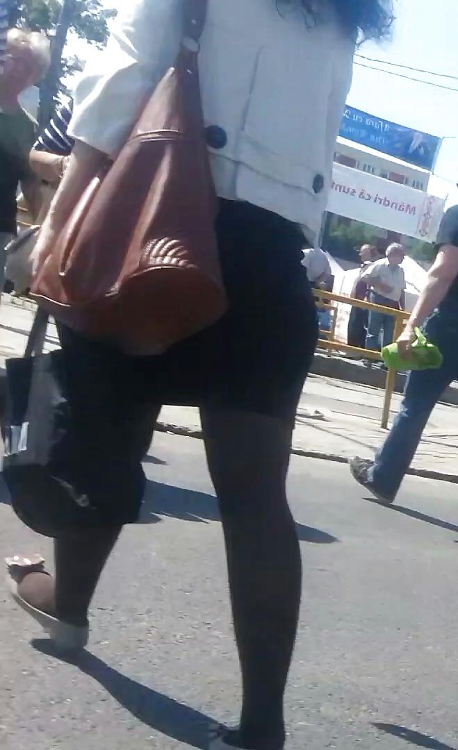 12P Spy sexy mature feet and nylon romanian