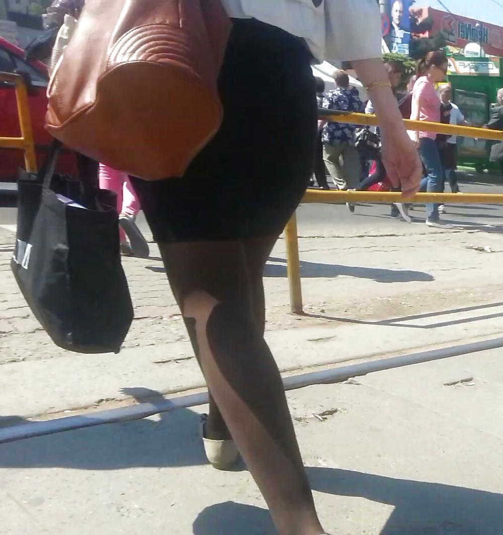 12P Spy sexy mature feet and nylon romanian