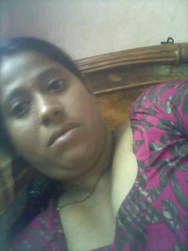 25P Preeti bhabhi the randi