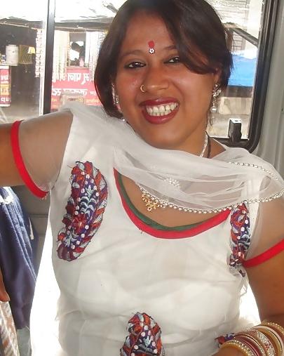 25P Preeti bhabhi the randi