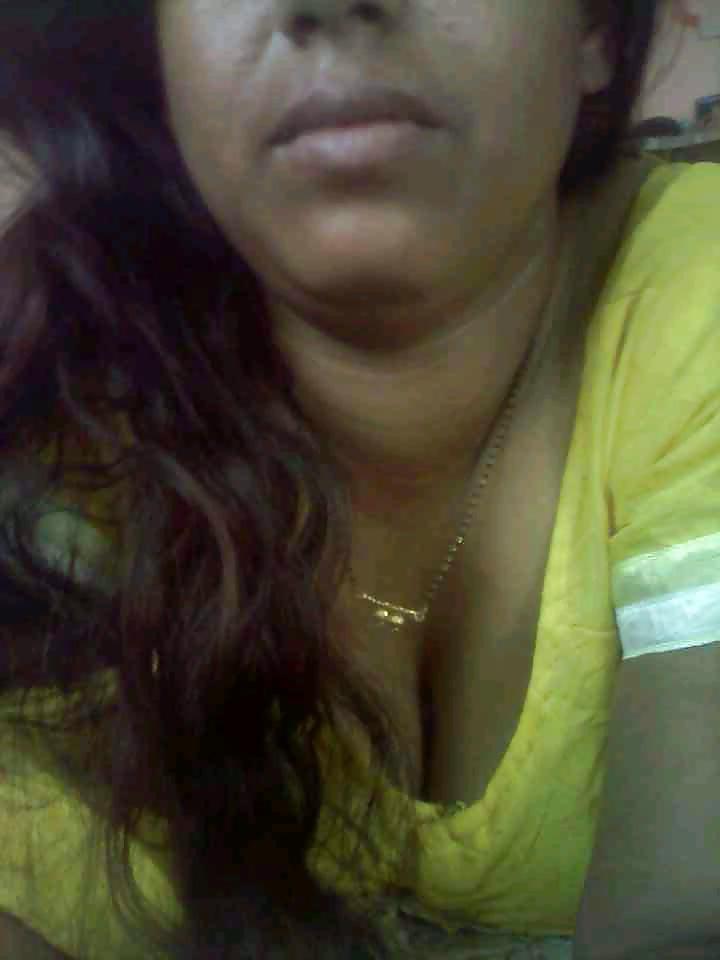25P Preeti bhabhi the randi