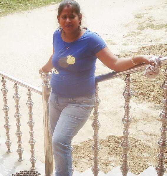 25P Preeti bhabhi the randi