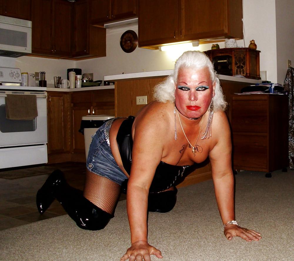 25P Queen of Spades PAWG slut