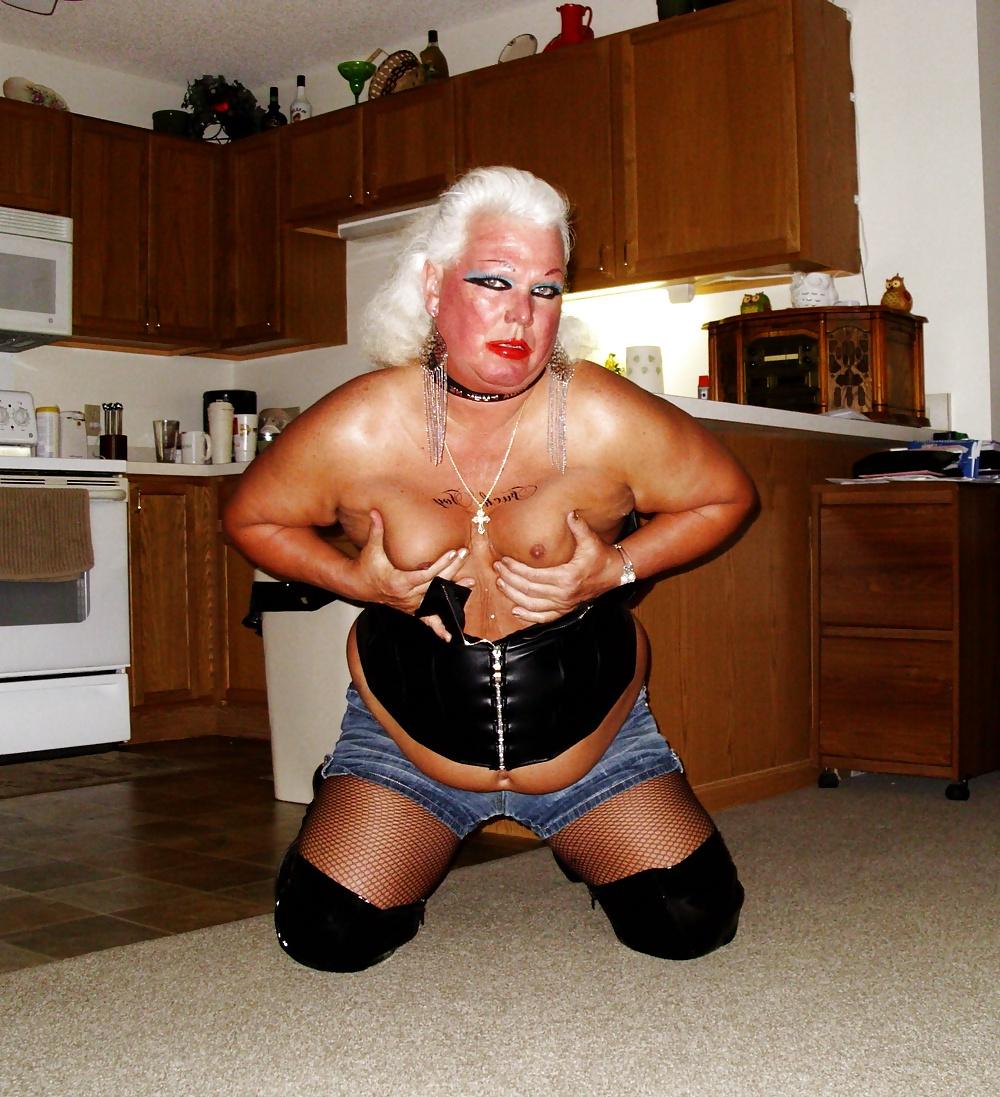 25P Queen of Spades PAWG slut
