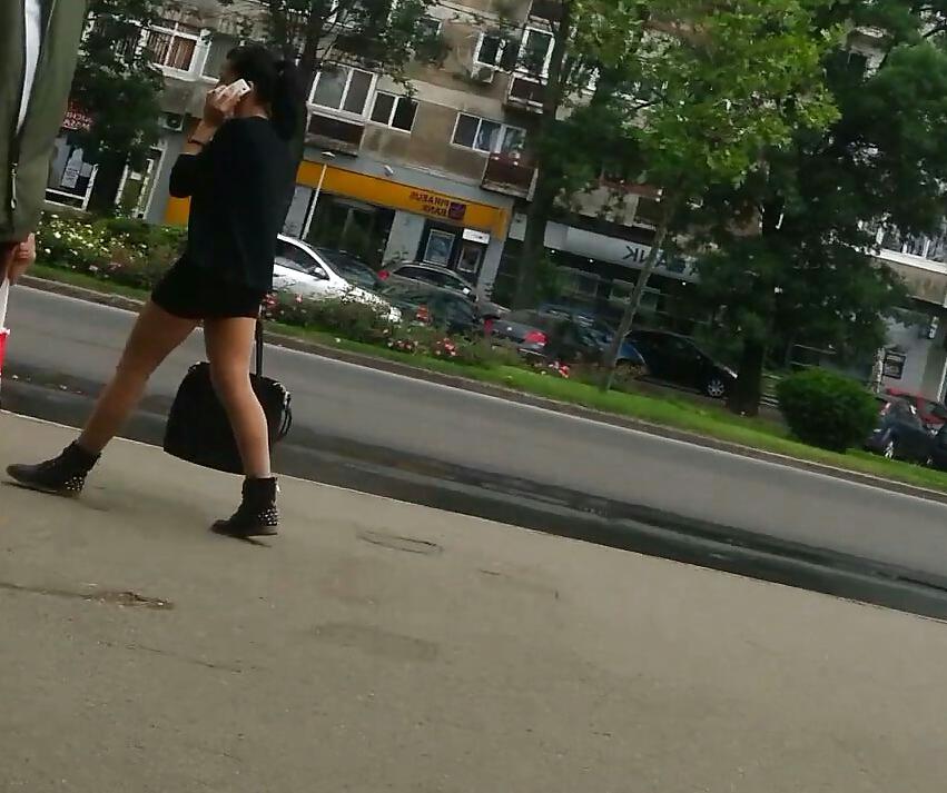 10P Spy hot teens feet and skirt romanian