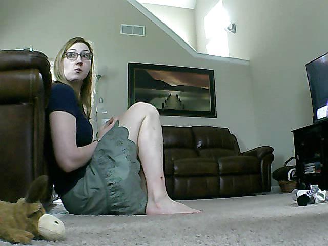 25P Conservative Wife Upskirted On Hidden Cam
