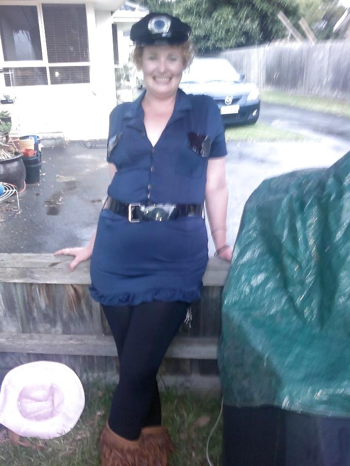 25P Sexy Blonde Friend - MILF.