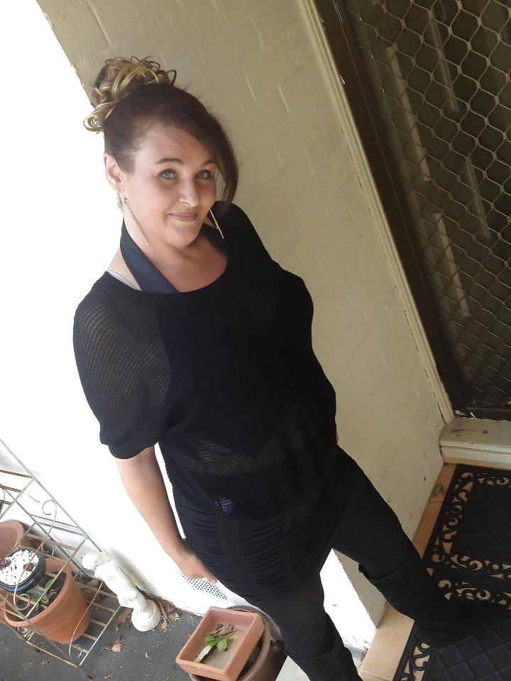 25P Sexy Blonde Friend - MILF.