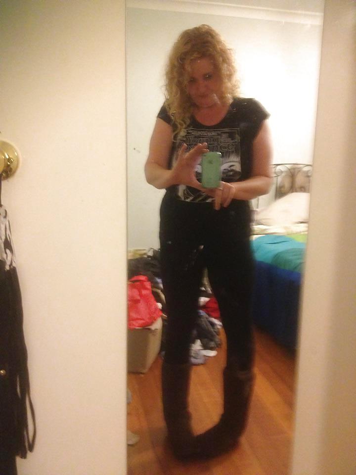 25P Sexy Blonde Friend - MILF.