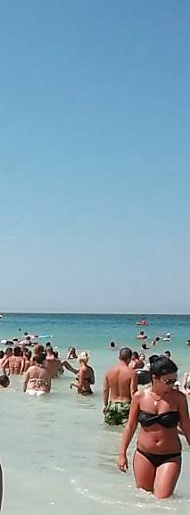 25P Spy teens summer beach romanian