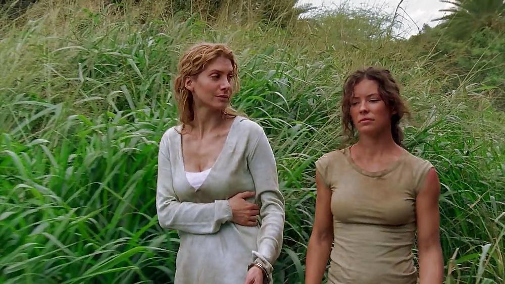 25P Elizabeth & Evangeline MUD-WRESLING