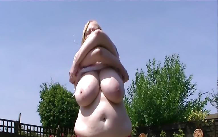 24P For all lovers of the big tits!!