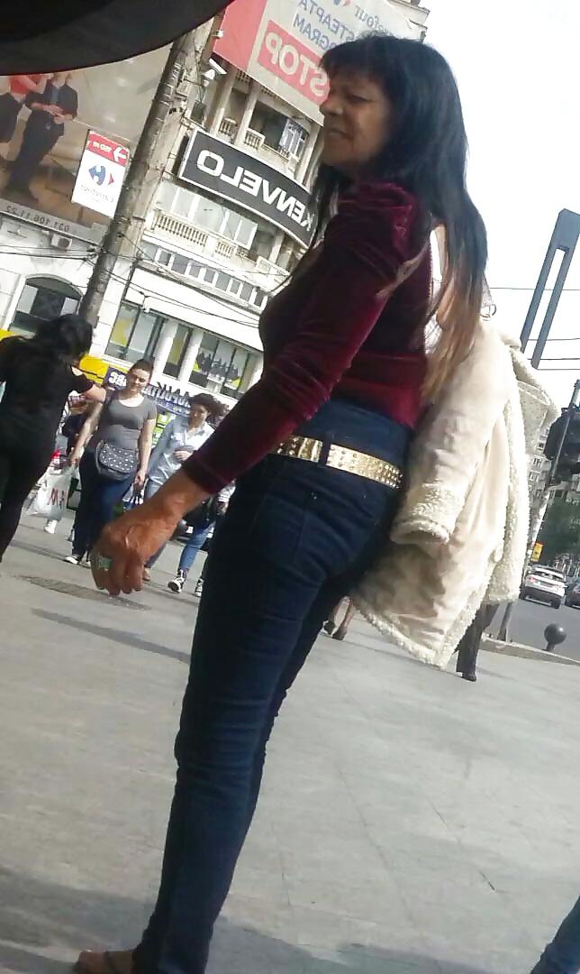 20P Spy ass mature romanian