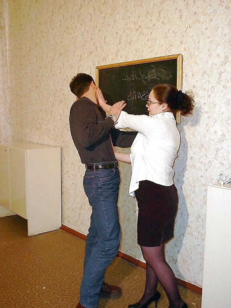 25P Pantyhose babe in trouble-the teacher.