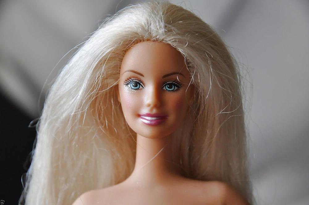 6P Everflex Barbie Doll