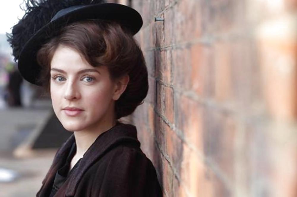 25P The Women of Selfridge (Vintage Edwardian Costume)