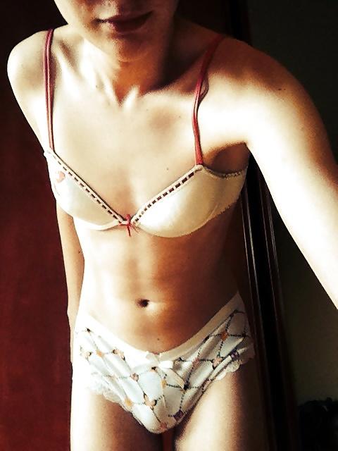 25P Sissy Captions & Crossdressers