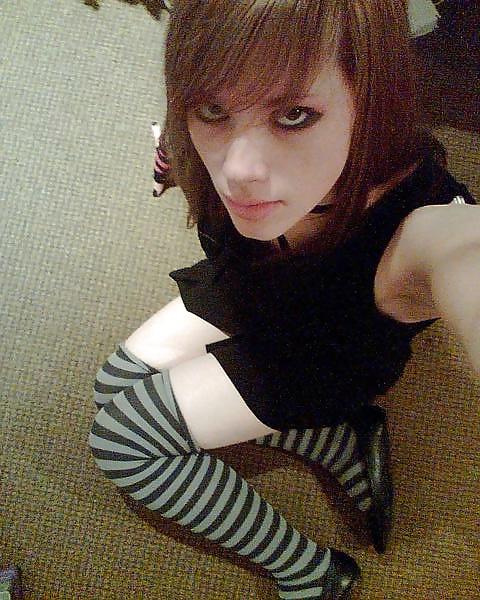 25P Sissy Captions & Crossdressers