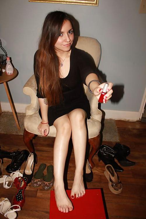 25P Beautiful Mistresses & Their Pathetic Sub Slaves