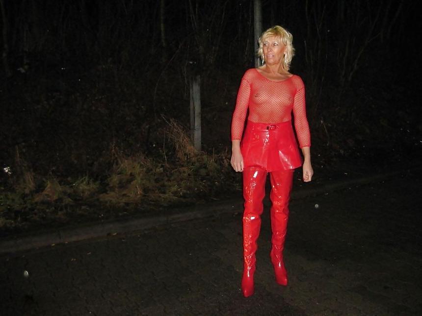 21P Dogging SlutWife