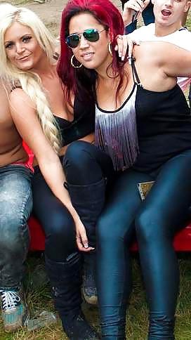 25P Dutch party girls