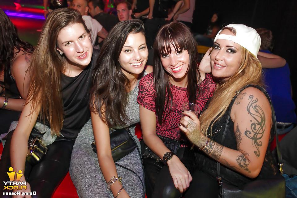 25P Dutch party girls