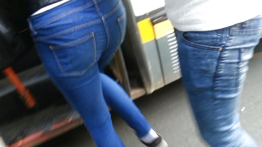 21P Sexy ass teens romanian