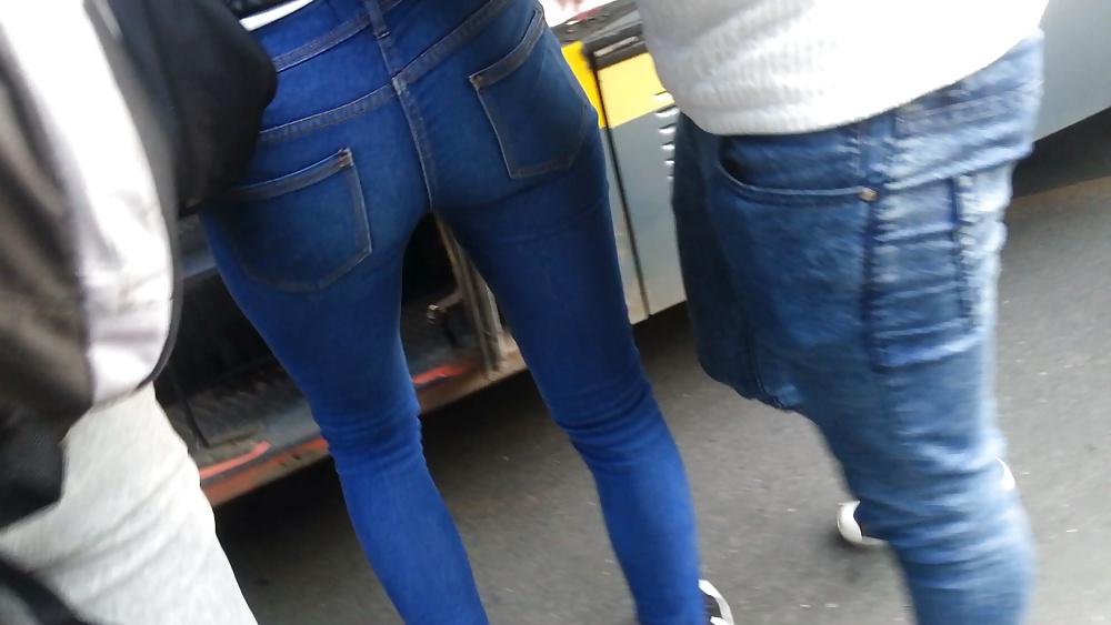 21P Sexy ass teens romanian