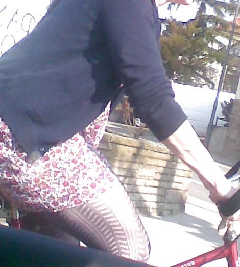 25P Hot Legs on the street -  geile beine auf der strasse