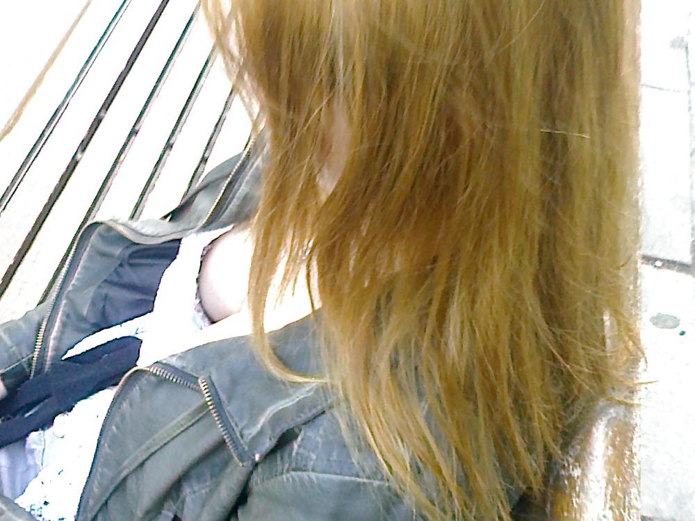7P Spying sexy boobs