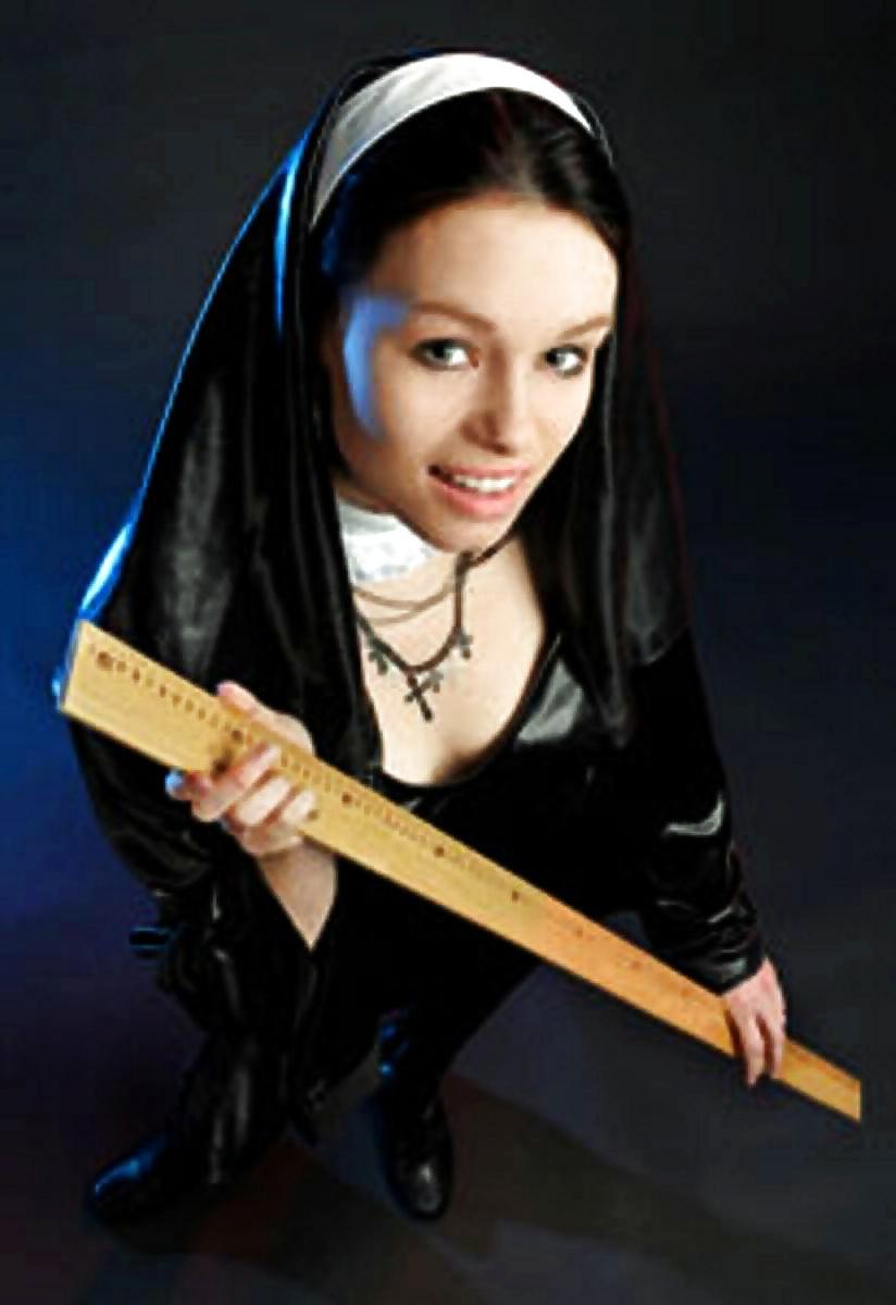 18P SEXY NUNS MAKE ME WANNA CUM