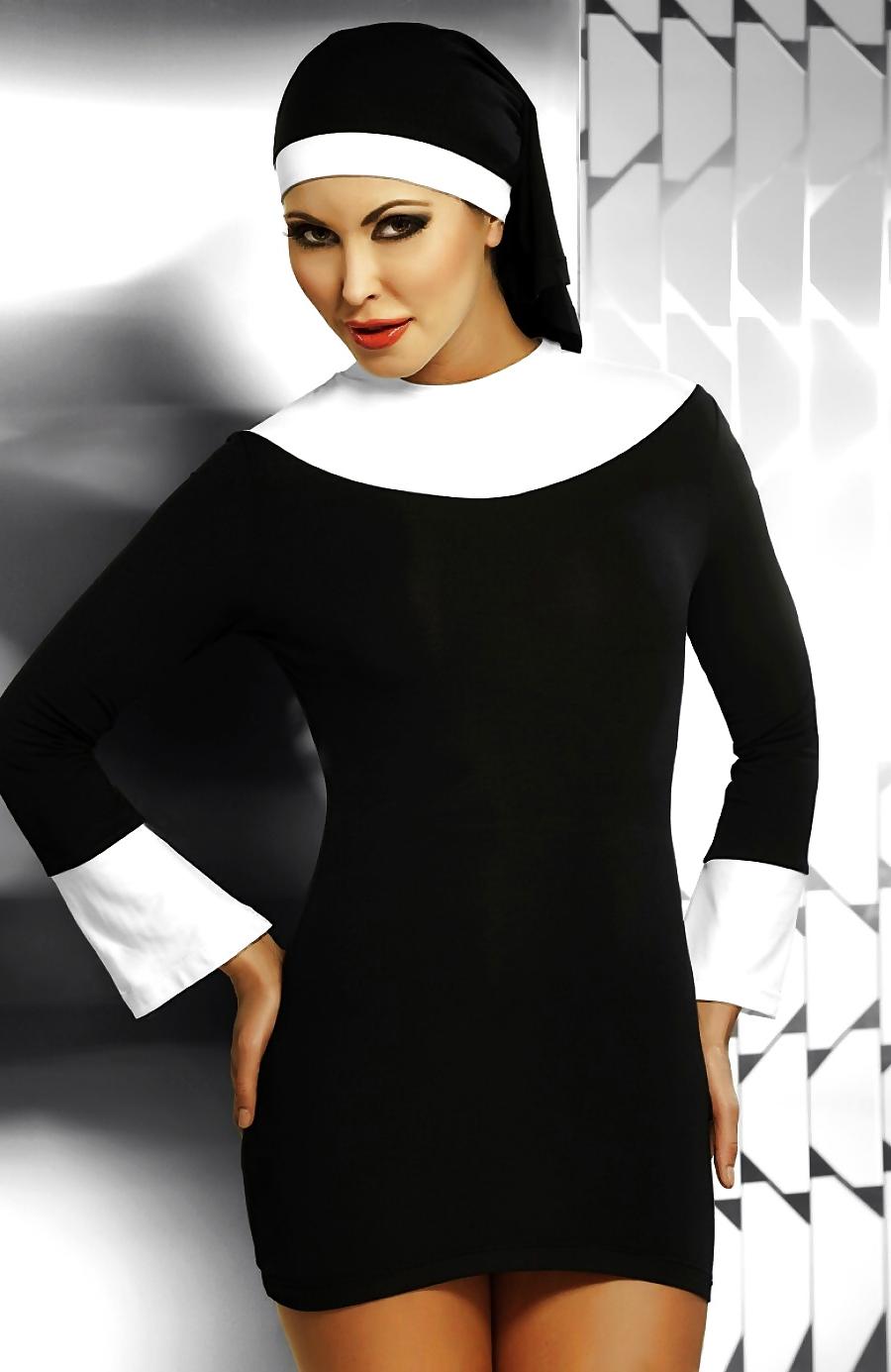 18P SEXY NUNS MAKE ME WANNA CUM