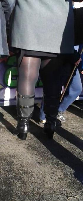 10P legs, secretly photographed