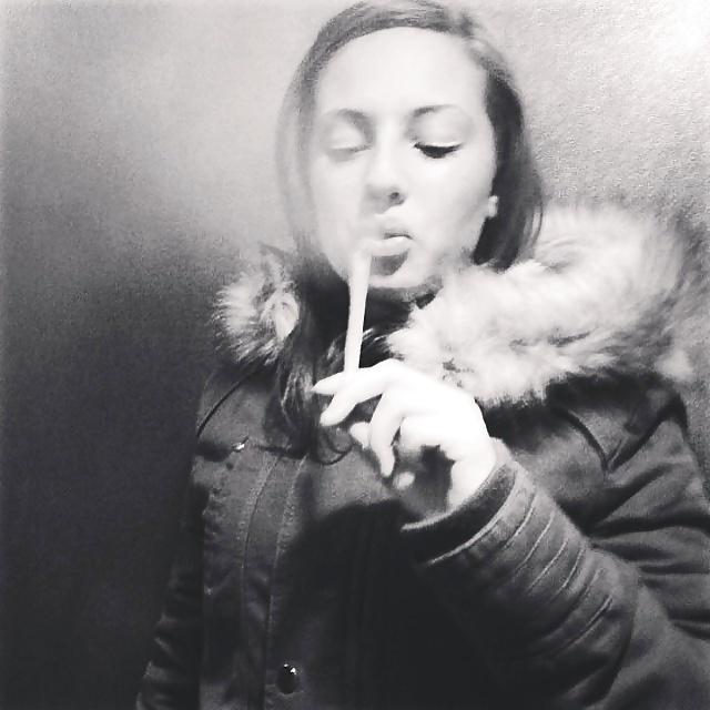 25P Smoking Fetish 4