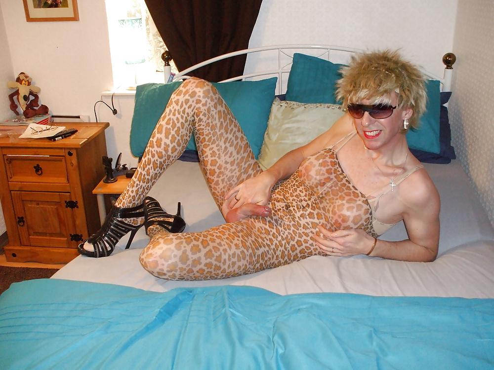 25P Leopard Body Stocking