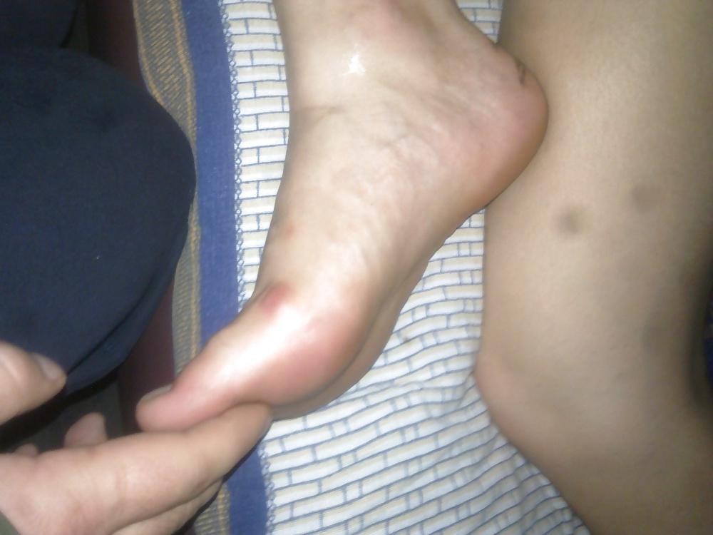 25P Two russian whores feet