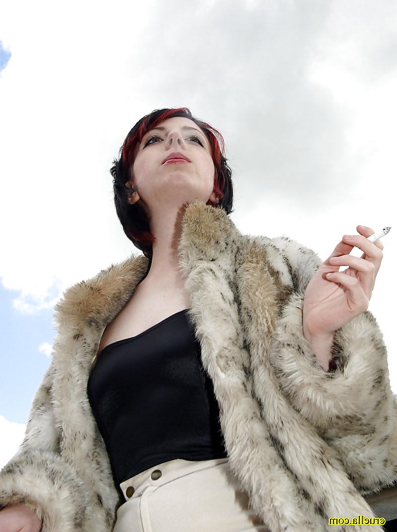 25P Cruella Mistress