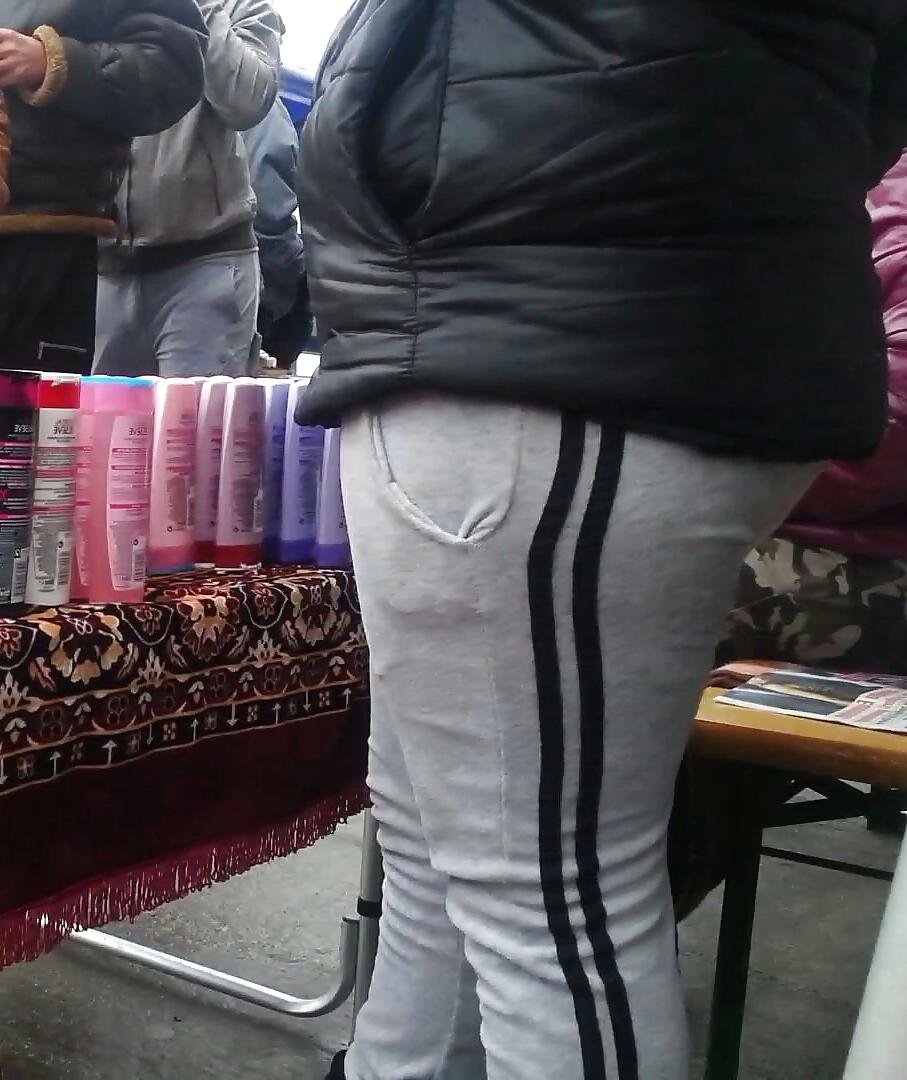 25P Sexy ass old + young romanian