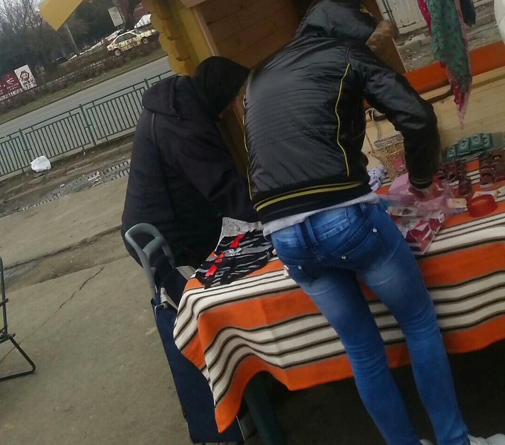 25P Sexy ass old + young romanian