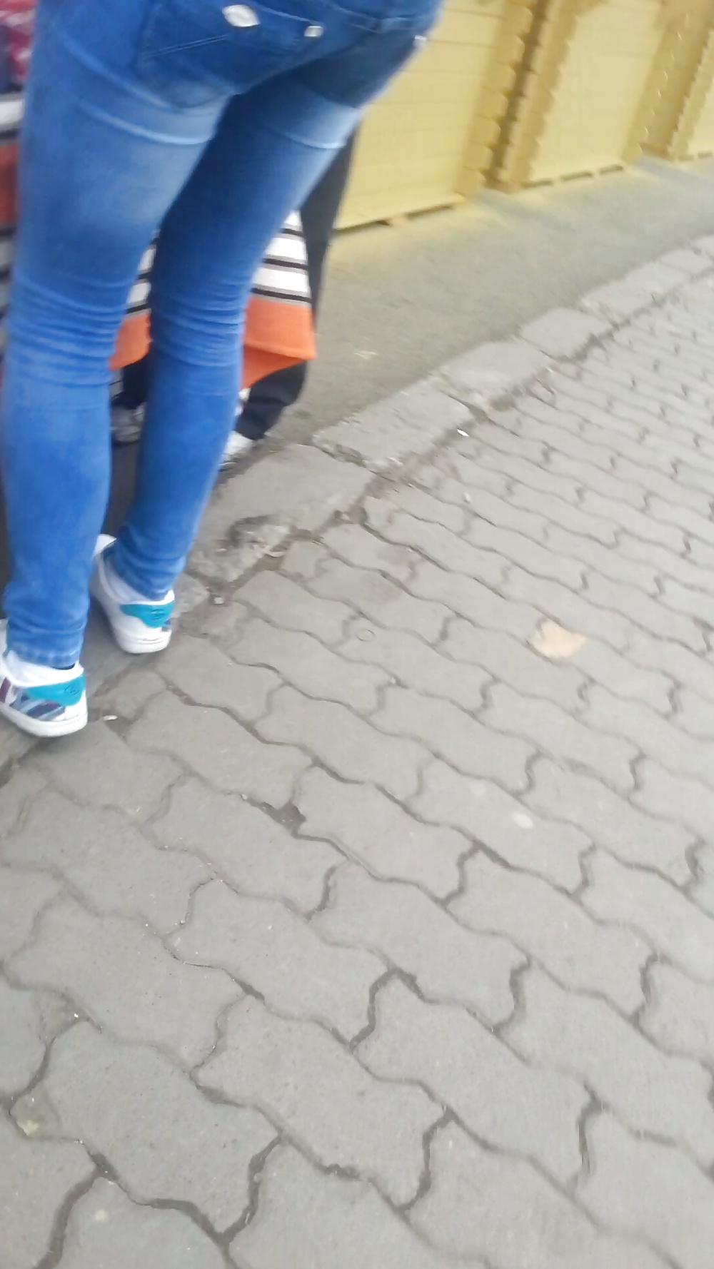 25P Sexy ass old + young romanian