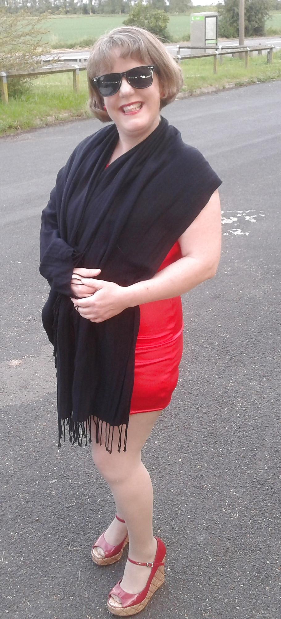 25P Flashing in the Fens in girdle and stockings