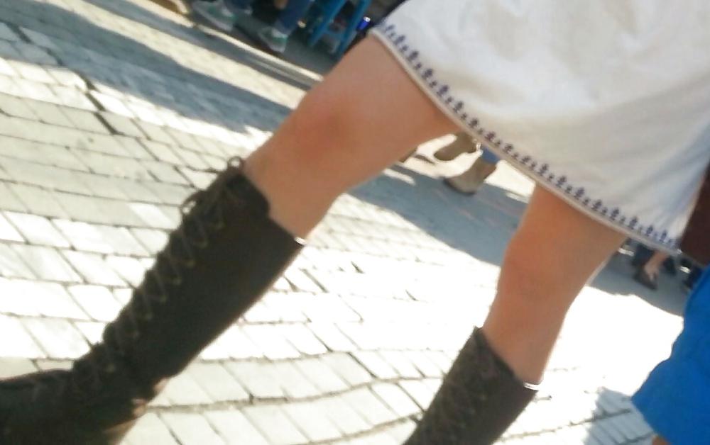 19P Spy skirt and feet romanian