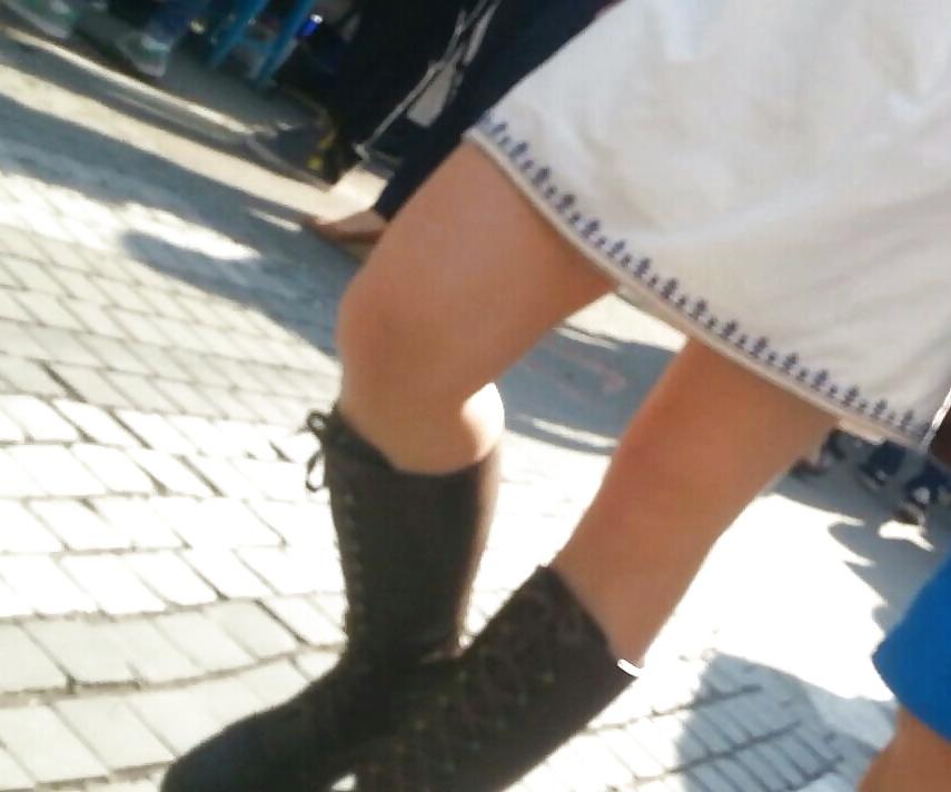 19P Spy skirt and feet romanian