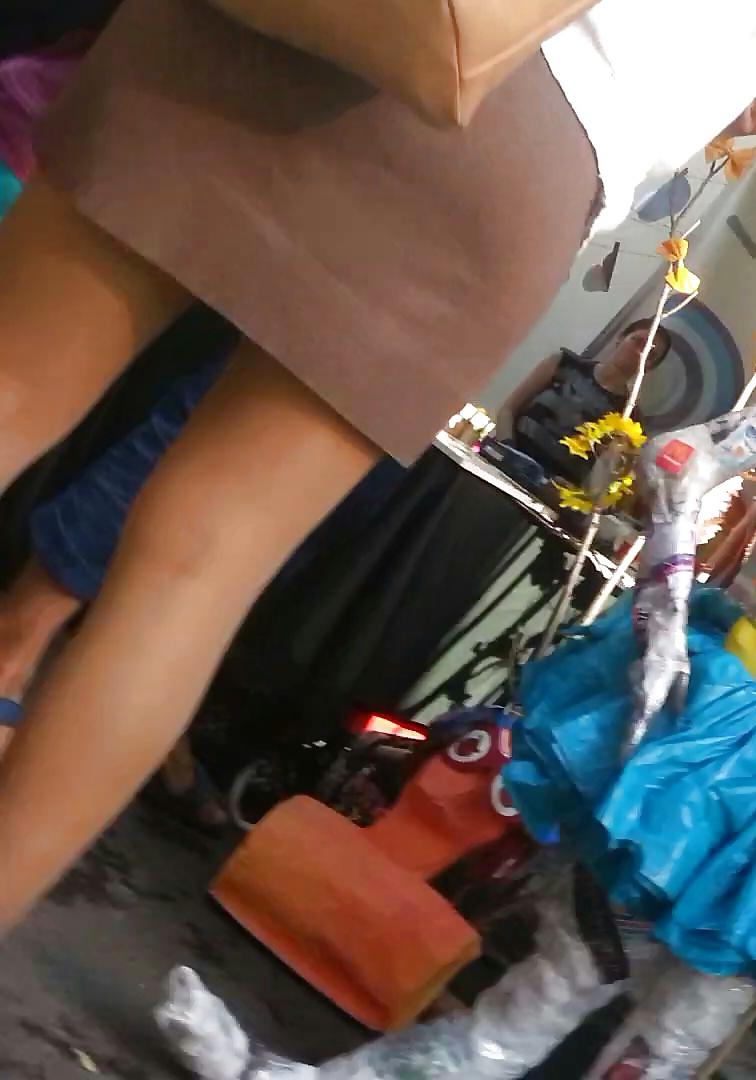 19P Spy skirt and feet romanian