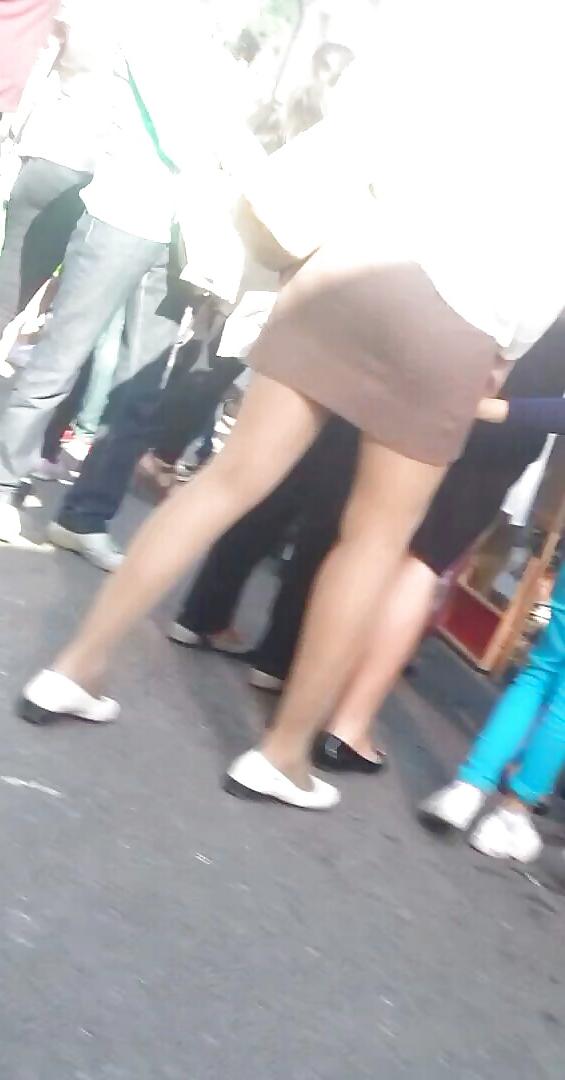 19P Spy skirt and feet romanian