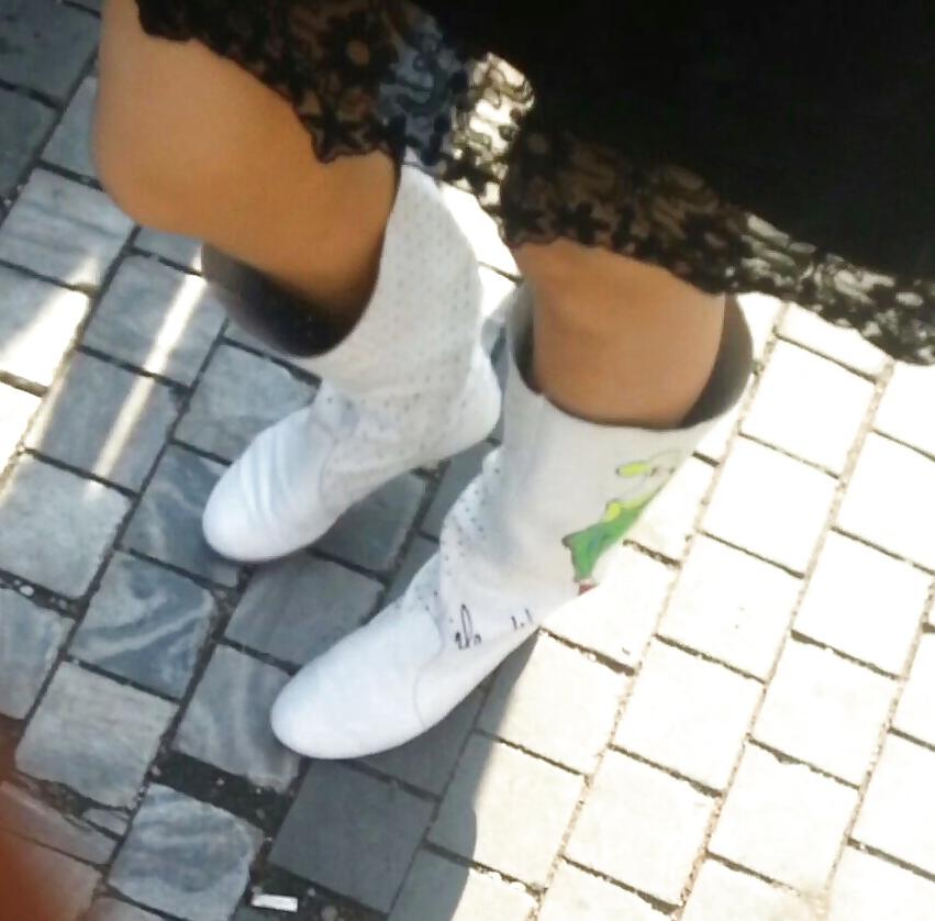 19P Spy skirt and feet romanian
