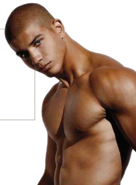 23P Moroccan Men Have The Largest Penis!!!