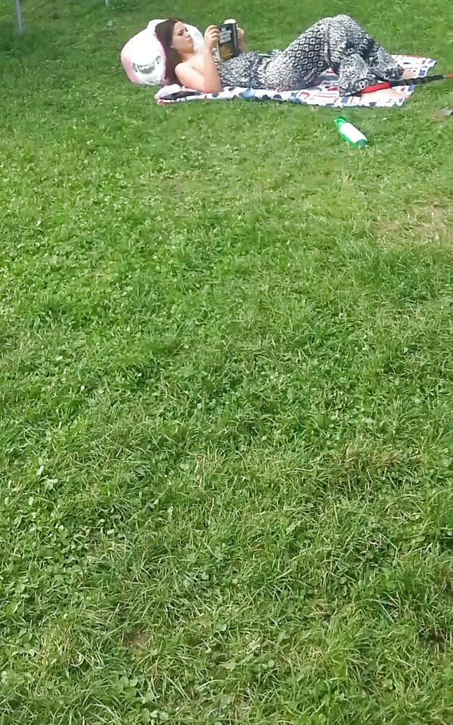 16P Spy sexy girl in grass romanian