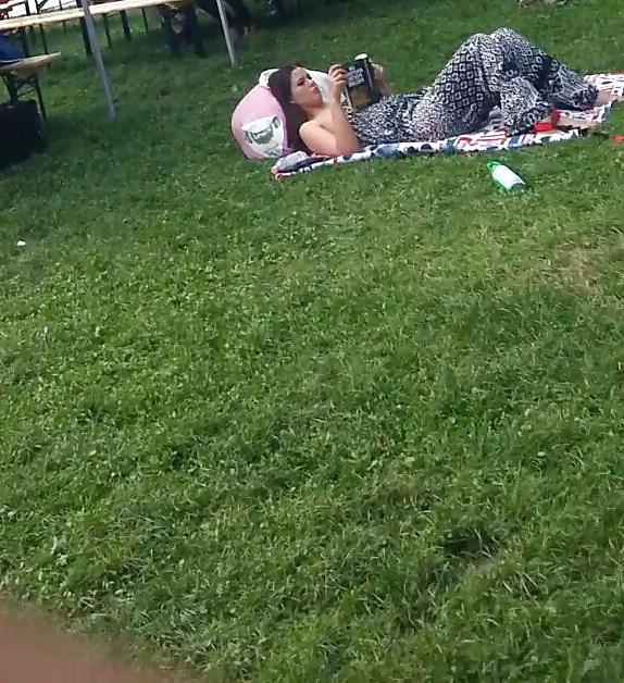 16P Spy sexy girl in grass romanian